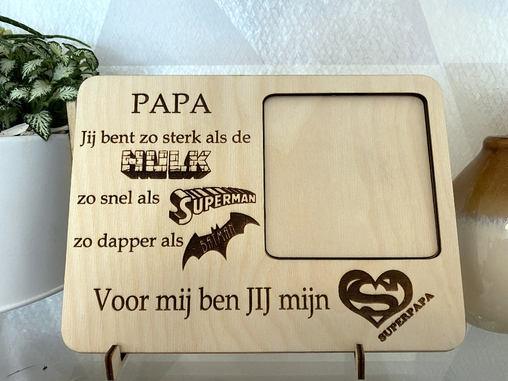 Houten gegraveerde fotokader papavaderdag front view
