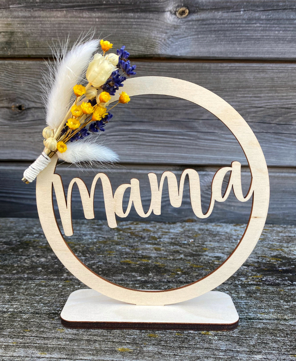 naamcirkel mama oma meter met droogbloemen detail