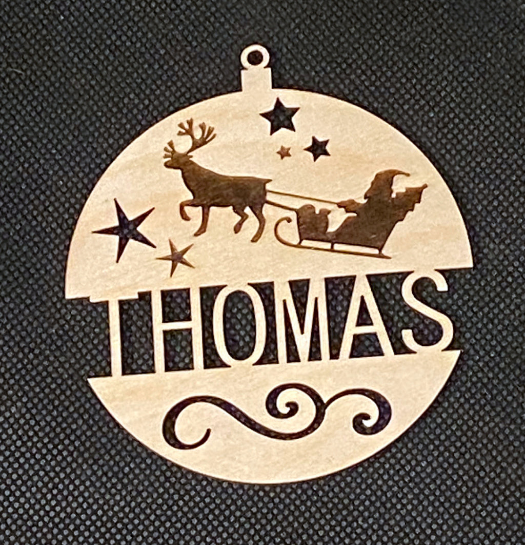 gepersonaliseerde kerstbal in hout view 7