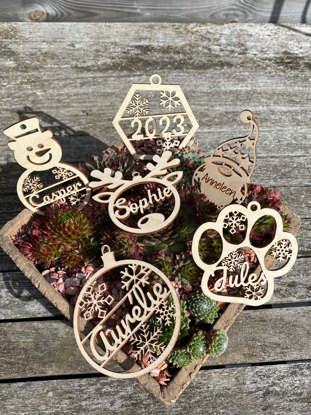 kerstbal met naam in hout lifestyle