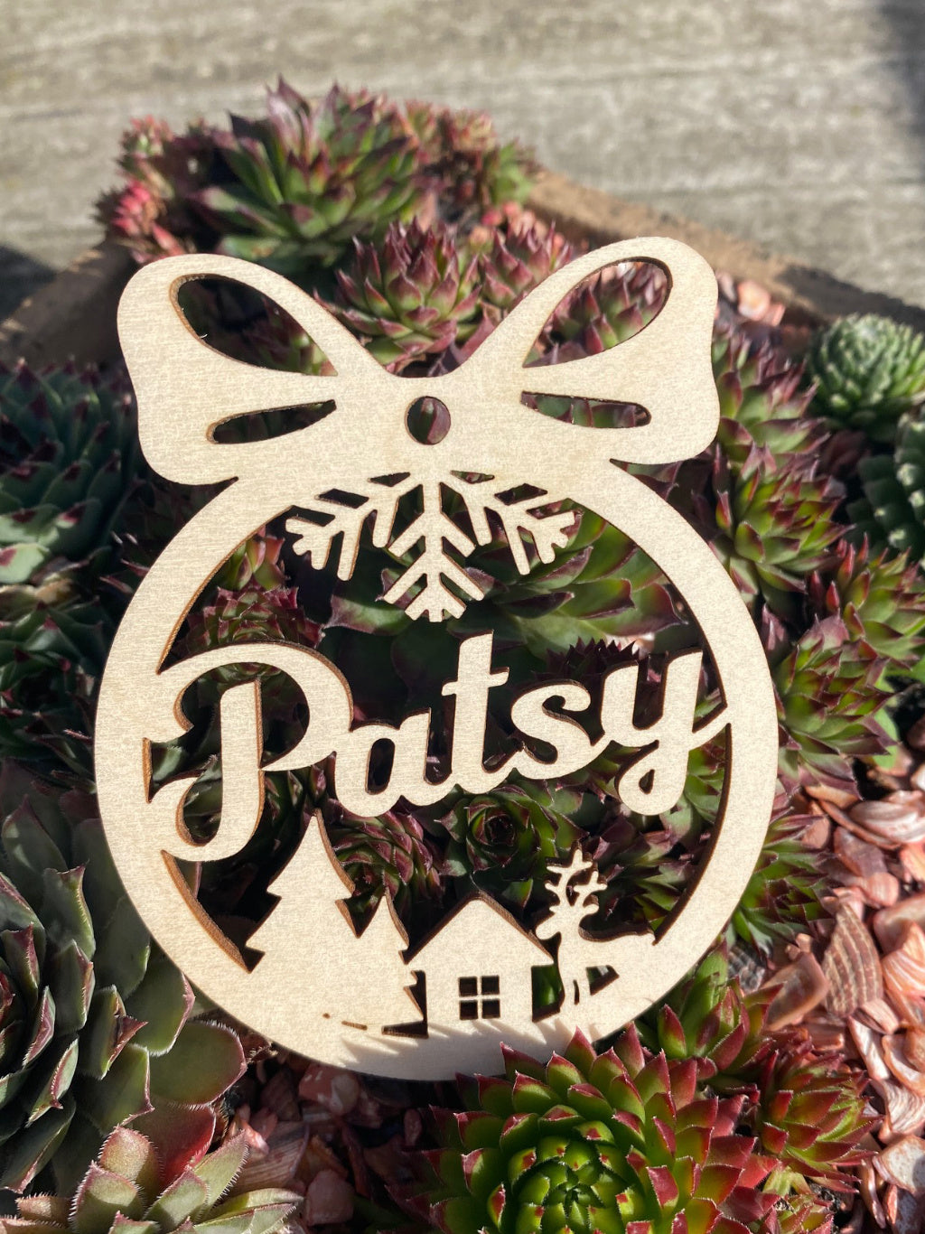 kerstbal met naam in hout lifestyle