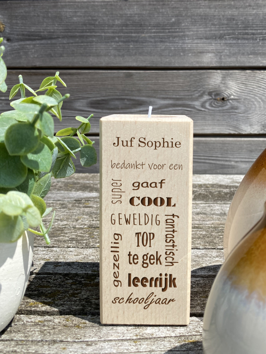 theelichthouder juf meester 13 cm detail