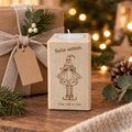 Beukenhouten rechthoekige theelichthouder van 10 cm met gegraveerde kerstman en de tekst "Beste wensen. Inge, tom en Julie".